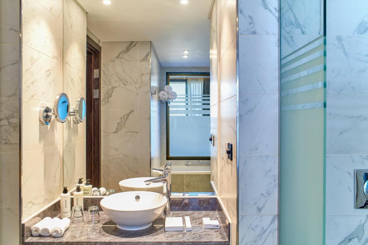 Crowne Plaza - West Cairo Arkan By Ihg 6th of October City Εξωτερικό φωτογραφία Bathroom
