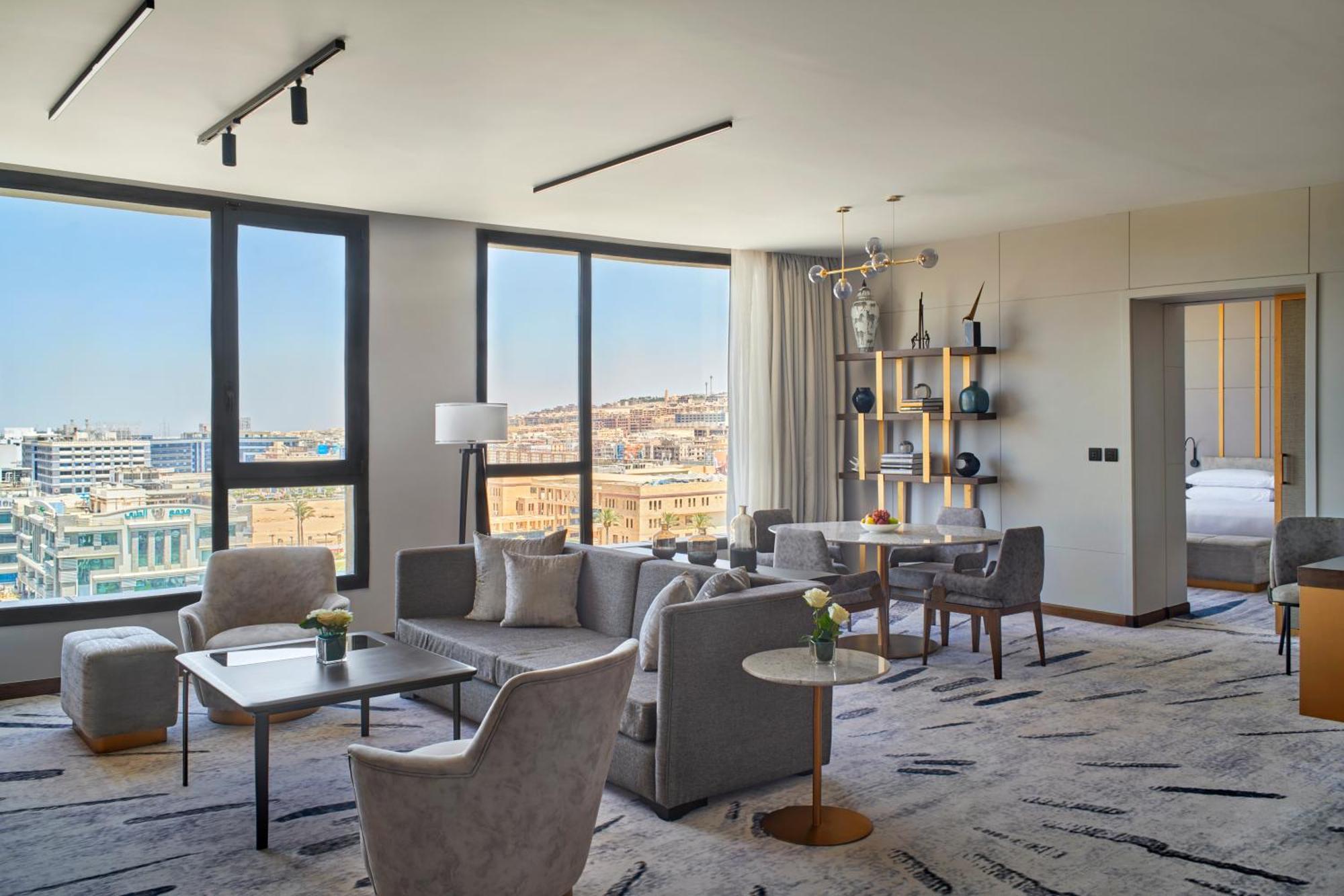 Crowne Plaza - West Cairo Arkan By Ihg 6th of October City Εξωτερικό φωτογραφία Suite