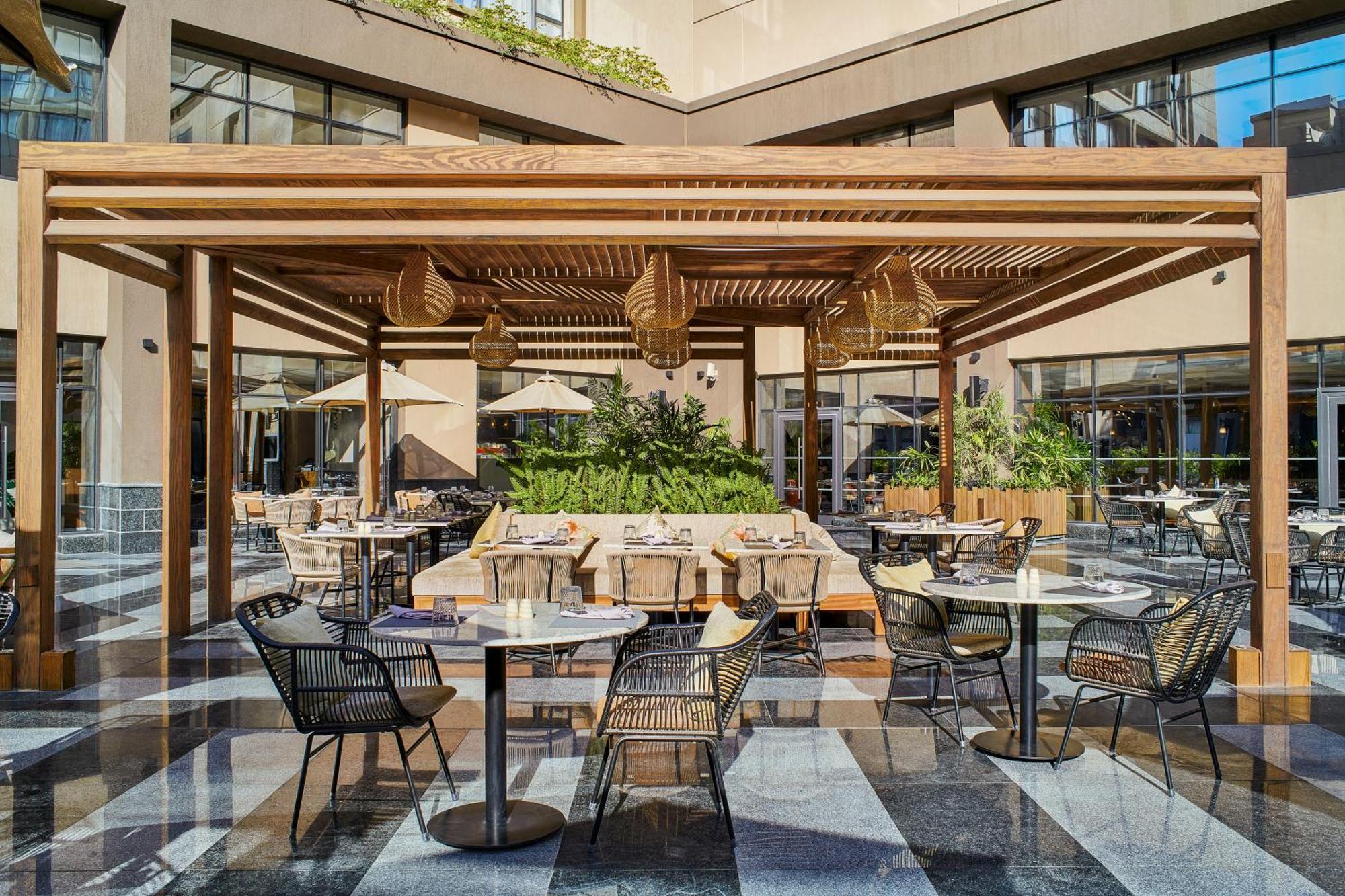 Crowne Plaza - West Cairo Arkan By Ihg 6th of October City Εξωτερικό φωτογραφία The restaurant